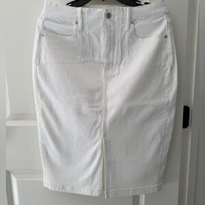 White House Black Market White Pencil Skirt